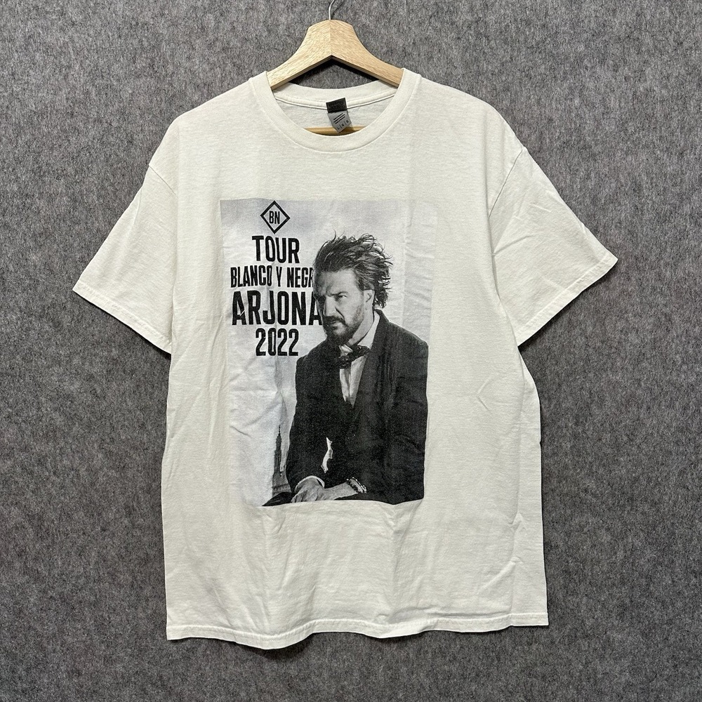 Arjona Tour Blanco y Negro 2022 Men's Size L‎ Graphic T-Shirt Gildan